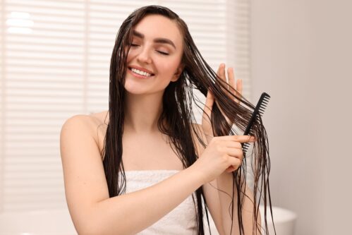 Comment Utiliser une Crème Sans Rinçage Anti-Chute  pour des Cheveux Plus Forts ?